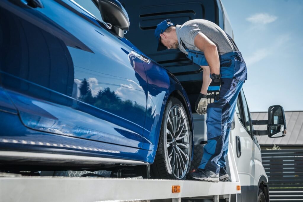 Why You Need to Use a Wheel Lift Tow Truck?